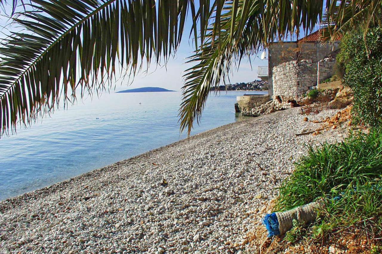 Apartments By The Sea Brist, Makarska - 11078 Dış mekan fotoğraf