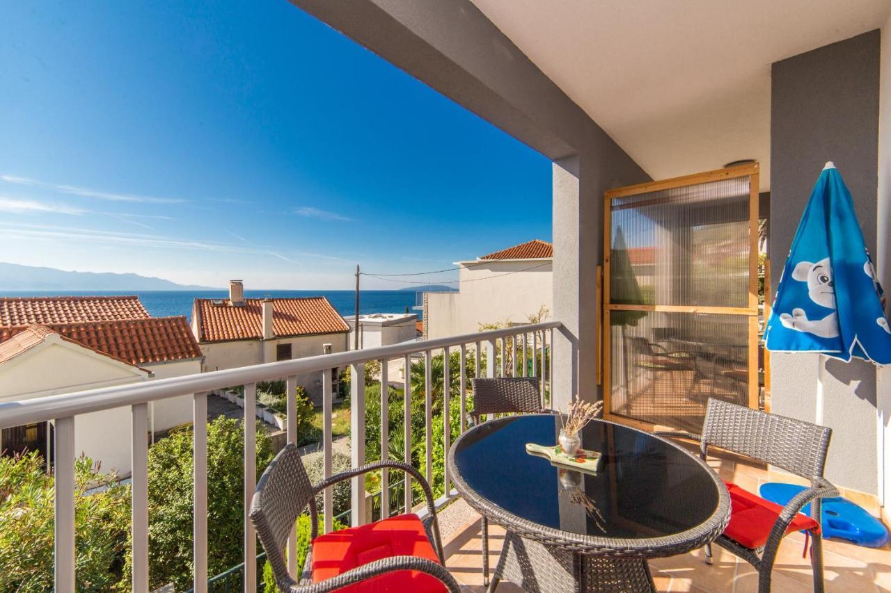 Apartments By The Sea Brist, Makarska - 11078 Dış mekan fotoğraf