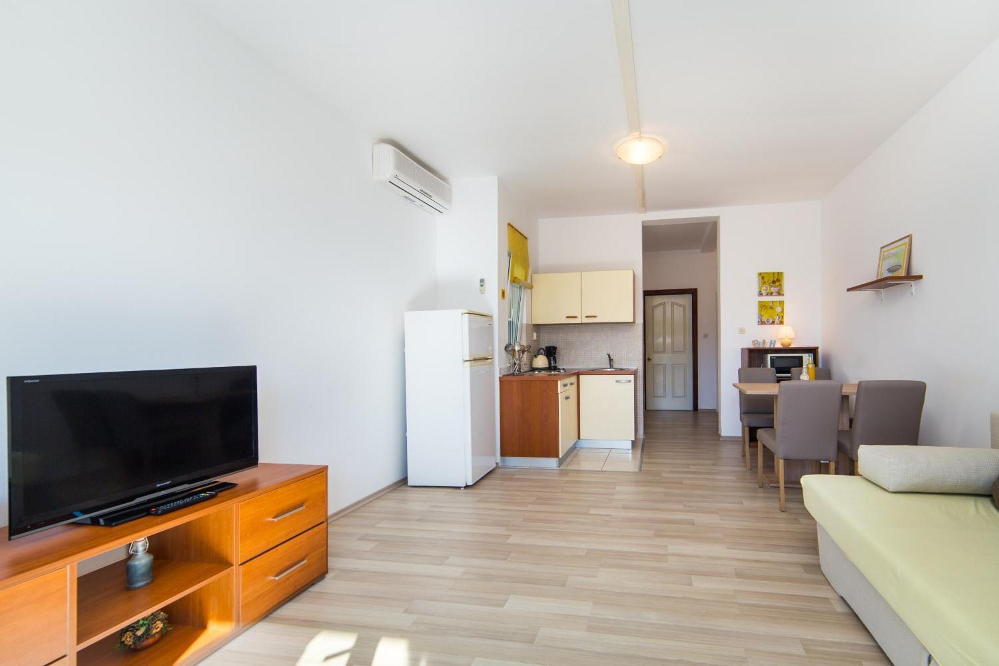 Apartments By The Sea Brist, Makarska - 11078 Oda fotoğraf
